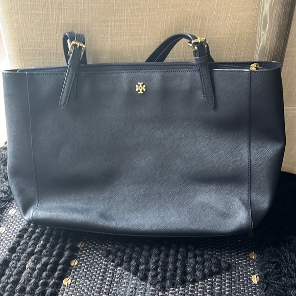 Tory Burch Emerson tote in navy - Picture 1 of 6